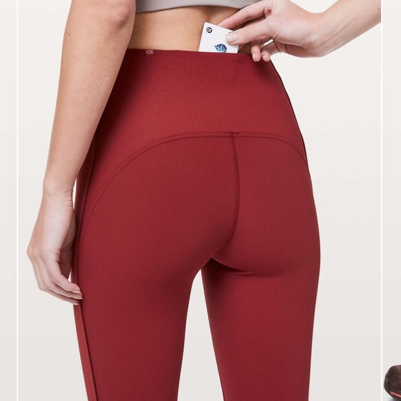 Lululemon Daily Lineup 7/8 Tight - Picture 4 of 5